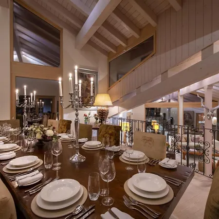 Apartment Celestial Heights At Kitzbuehel: Luxury Chalet *