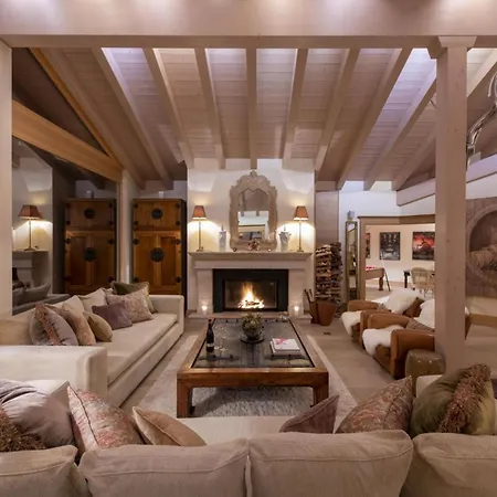 Celestial Heights At Kitzbuehel: Luxury Chalet Apartment *